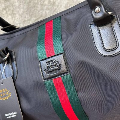 Дорожная сумка в стиле Gucci